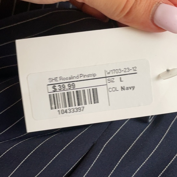 Palazzo style wide length  pinstriped pants - Picture 2 of 2